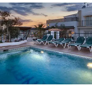Hotel Ninays **